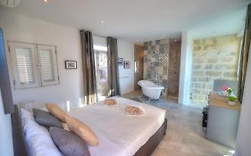 Casa Bartolo A Hidden Gem - Spacious Village Home Ebar1-1